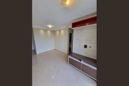 Apartamento à venda com 3 quartos, 65m² em Parque Maria Domitila, São Paulo