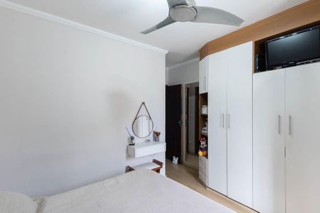 Suíte de casa à venda com 3 quartos, 150m² em Vila Maria Baixa, São Paulo