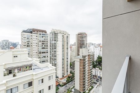 Varanda de kitnet/studio para alugar com 1 quarto, 25m² em Vila Nova Conceição, São Paulo