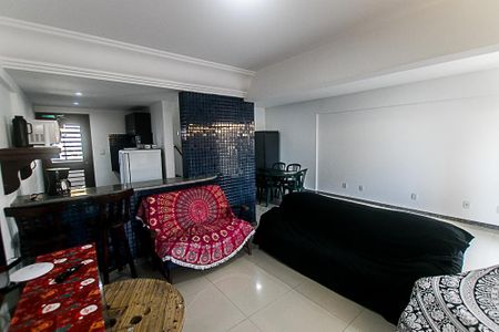 Sala de casa de condomínio para alugar com 3 quartos, 320m² em Itapuã, Salvador