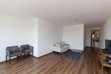 Sala de casa à venda com 6 quartos, 200m² em Cidade Líder, São Paulo