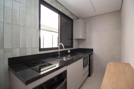 Cozinha de kitnet/studio para alugar com 1 quarto, 28m² em Alto de Pinheiros, São Paulo