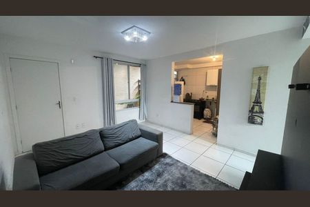 Sala de apartamento à venda com 2 quartos, 64m² em Palmital, Lagoa Santa