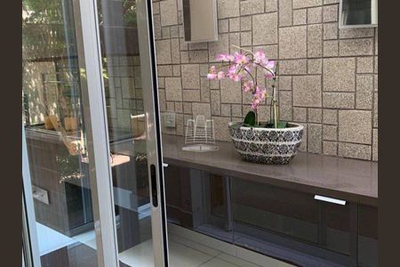 Casa à venda com 4 quartos, 350m² em Jardim Panorama, São Paulo