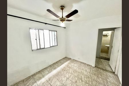 Sala de casa para alugar com 2 quartos, 125m² em Jardim Primavera, São Paulo