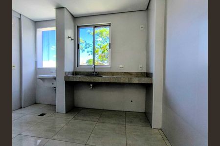 Apartamento à venda com 2 quartos, 45m² em Manacás, Belo Horizonte