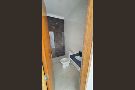 Banheiro de casa para alugar com 2 quartos, 82m² em São Cristóvão, Salvador