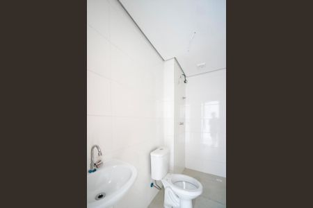 Banheiro de apartamento à venda com 1 quarto, 30m² em Vila Carrão, São Paulo