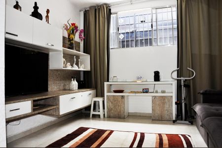 Casa à venda com 2 quartos, 120m² em Vila Marina, São Paulo