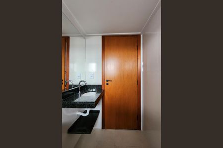 Banheiro de apartamento para alugar com 1 quarto, 39m² em Vila Alvinopolis, São Bernardo do Campo