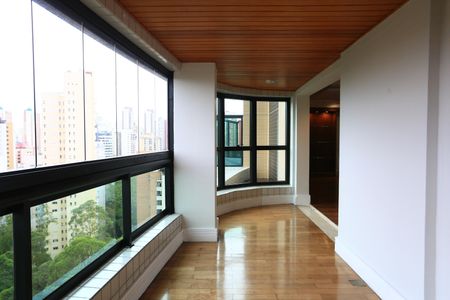 Varanda de apartamento para alugar com 4 quartos, 290m² em Jardim Morumbi, São Paulo