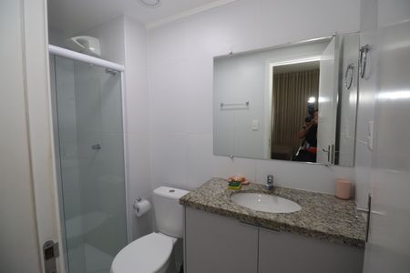 Banheiro de apartamento para alugar com 1 quarto, 30m² em Barra, Salvador