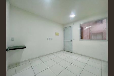 Sala de apartamento para alugar com 1 quarto, 35m² em Água Chata, Guarulhos