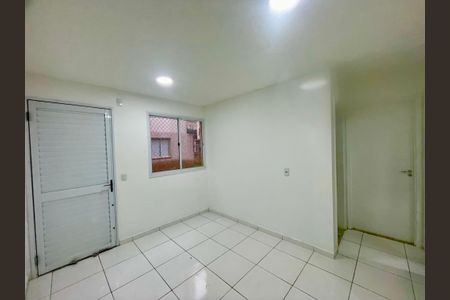 Sala de apartamento para alugar com 1 quarto, 35m² em Água Chata, Guarulhos