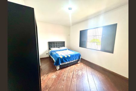 Quarto 1 de casa para alugar com 3 quartos, 270m² em Jardim Frizzo, Guarulhos