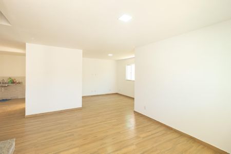 Sala de casa para alugar com 3 quartos, 163m² em Campo Grande, Rio de Janeiro