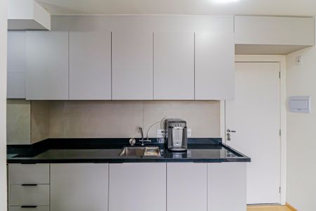 Cozinha de apartamento à venda com 2 quartos, 35m² em Jardim Peri Peri, São Paulo