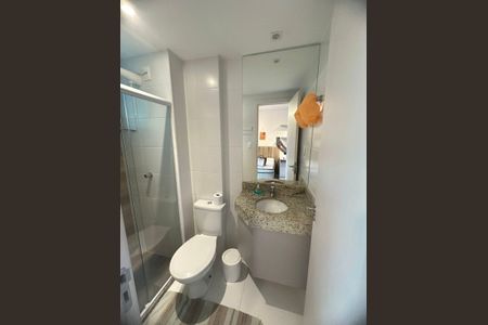 Banheiro de apartamento para alugar com 1 quarto, 23m² em Caminho das Árvores, Salvador