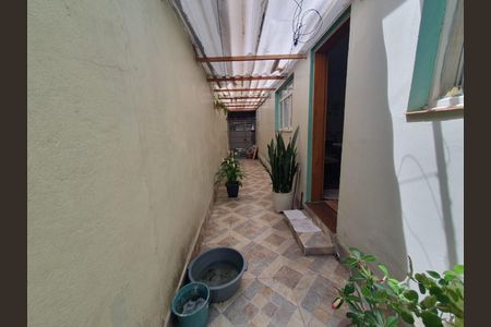 Casa à venda com 3 quartos, 140m² em São Lucas, São Paulo