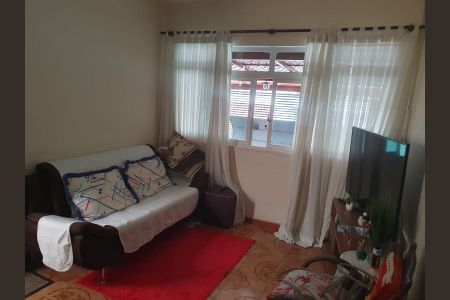 Casa à venda com 3 quartos, 140m² em São Lucas, São Paulo