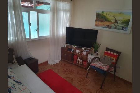 Casa à venda com 3 quartos, 140m² em São Lucas, São Paulo