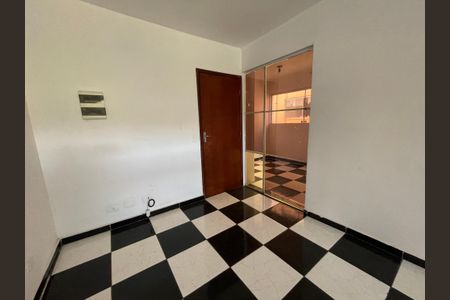 Sala de apartamento para alugar com 2 quartos, 47m² em Jardim Sandra, Cotia