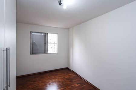Quarto 2 de apartamento para alugar com 2 quartos, 61m² em Jardim Patente Novo, São Paulo