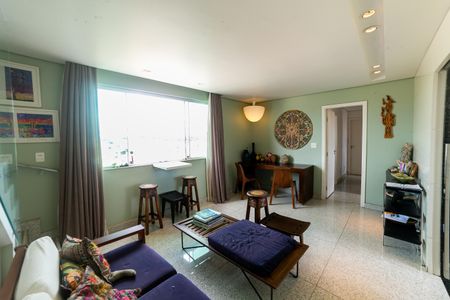 Sala de apartamento para alugar com 3 quartos, 180m² em Colégio Batista, Belo Horizonte