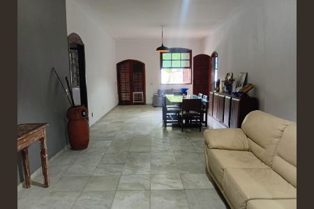 Sala de casa para alugar com 6 quartos, 1200m² em Vargem Grande, Rio de Janeiro
