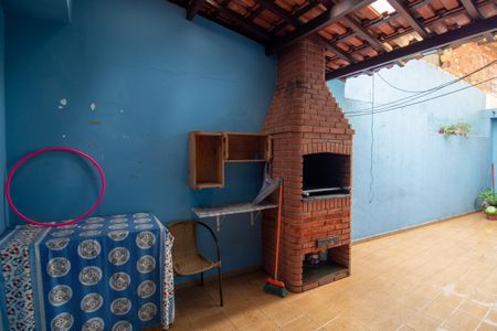 Quintal de casa à venda com 3 quartos, 139m² em Vila Polopoli, São Paulo