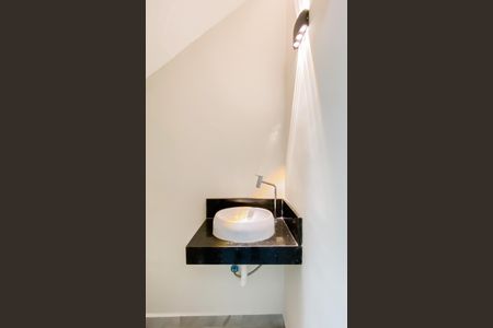 Lavabo de casa à venda com 3 quartos, 143m² em Jardim Piratininga, São Paulo