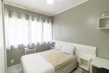 Sala/Quarto de kitnet/studio à venda com 1 quarto, 25m² em Centro Histórico, Porto Alegre
