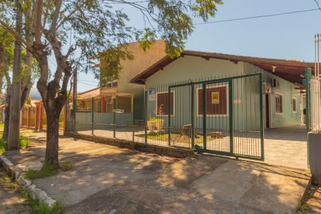 Fachada de casa para alugar com 3 quartos, 144m² em Harmonia, Canoas