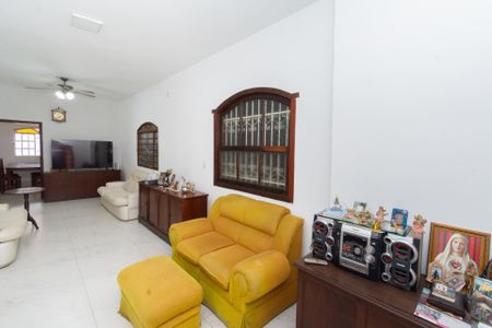 Sala de casa à venda com 3 quartos, 396m² em Pindorama, Belo Horizonte