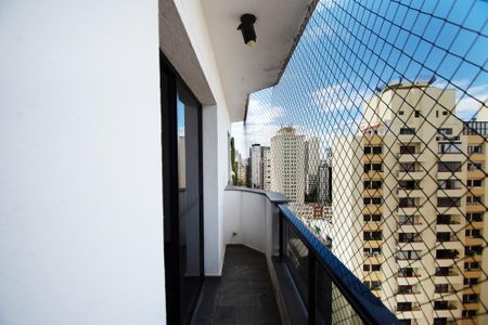 varanda Sala de apartamento à venda com 1 quarto, 54m² em Jardins, São Paulo