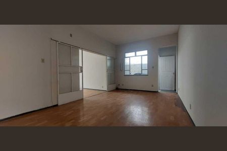 Casa para alugar com 5 quartos, 200m² em Alto Barroca, Belo Horizonte