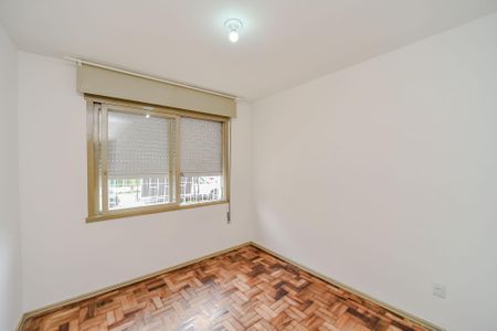 Quarto 2 de apartamento para alugar com 2 quartos, 74m² em Parque São Sebastia, Porto Alegre