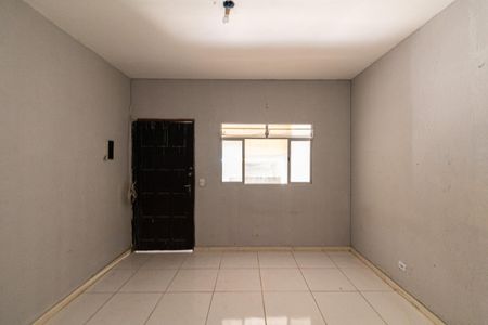 Quarto de casa para alugar com 1 quarto, 50m² em Parque Santa Rita, São Paulo