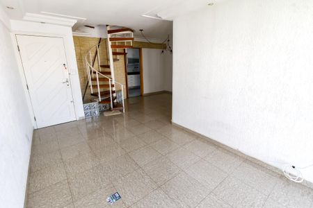 Sala 1 de apartamento para alugar com 3 quartos, 142m² em Jardim Londrina, São Paulo
