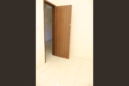 Quarto 1 de casa para alugar com 2 quartos, 60m² em Itapuã, Salvador