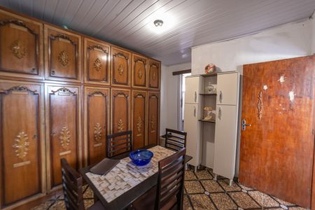 Sala de casa à venda com 2 quartos, 100m² em Jardim Verônia, São Paulo