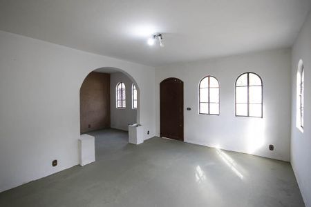 Sala de casa à venda com 3 quartos, 150m² em Vila Constança, São Paulo