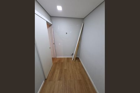 Quarto de apartamento para alugar com 2 quartos, 59m² em Cemucam, Cotia