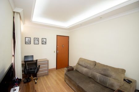 Sala de apartamento à venda com 2 quartos, 85m² em Linda Vista, Contagem