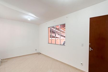 Sala de casa de condomínio para alugar com 3 quartos, 107m² em Demarchi, São Bernardo do Campo