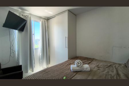 Quarto 1 de apartamento para alugar com 2 quartos, 56m² em Barra Olímpica, Rio de Janeiro