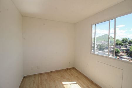 Quarto 1 de apartamento para alugar com 2 quartos, 38m² em Cerâmica, Nova Iguaçu