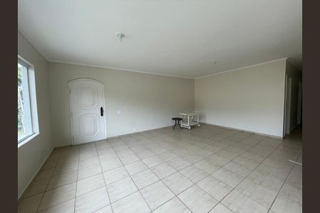 Sala de casa de condomínio para alugar com 3 quartos, 600m² em Parque Sao Paulo, Cotia
