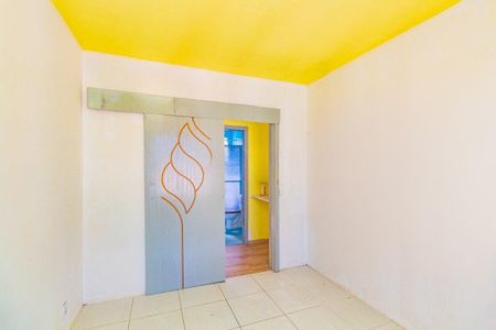 Quarto de kitnet/studio para alugar com 1 quarto, 70m² em Rubem Berta, Porto Alegre