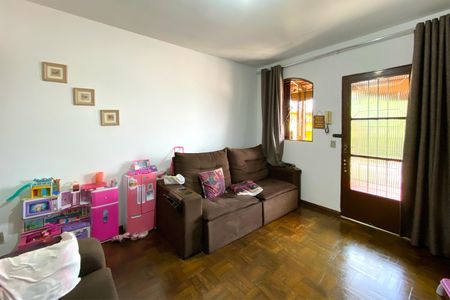 Sala de casa à venda com 4 quartos, 320m² em Paraíso, Belo Horizonte